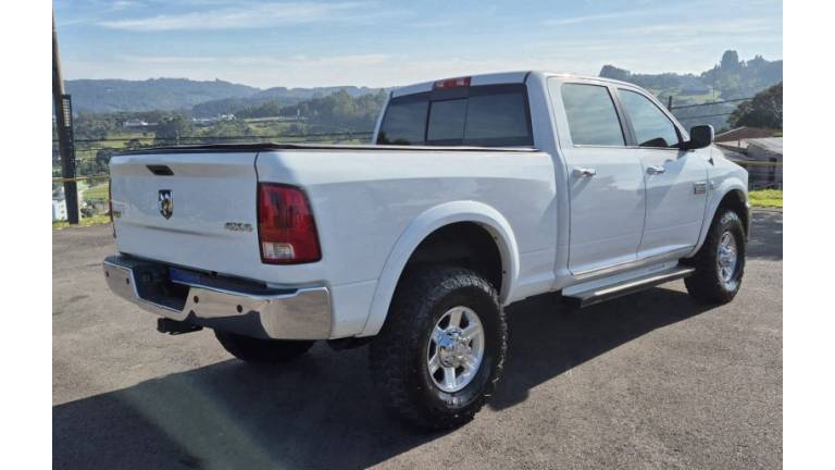 DODGE - RAM - 2012/2012 - Branca - R$ 208.900,00
