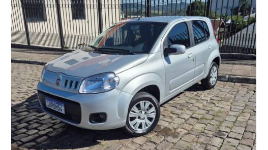 FIAT - UNO - 2011/2011 - Prata - R$ 28.000,00